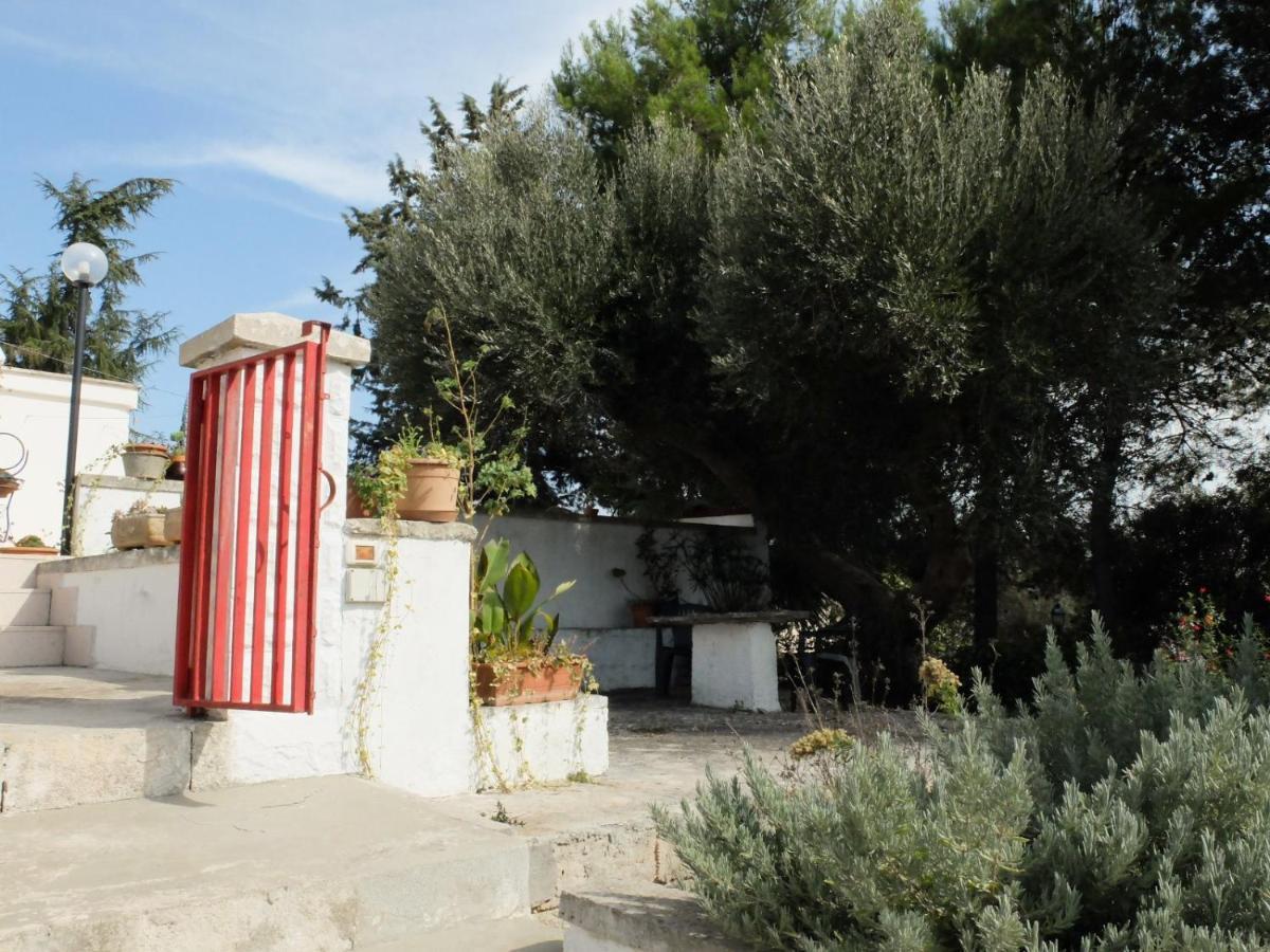 Trullo Chiari Di Bosco Villa Martina Franca Exterior photo
