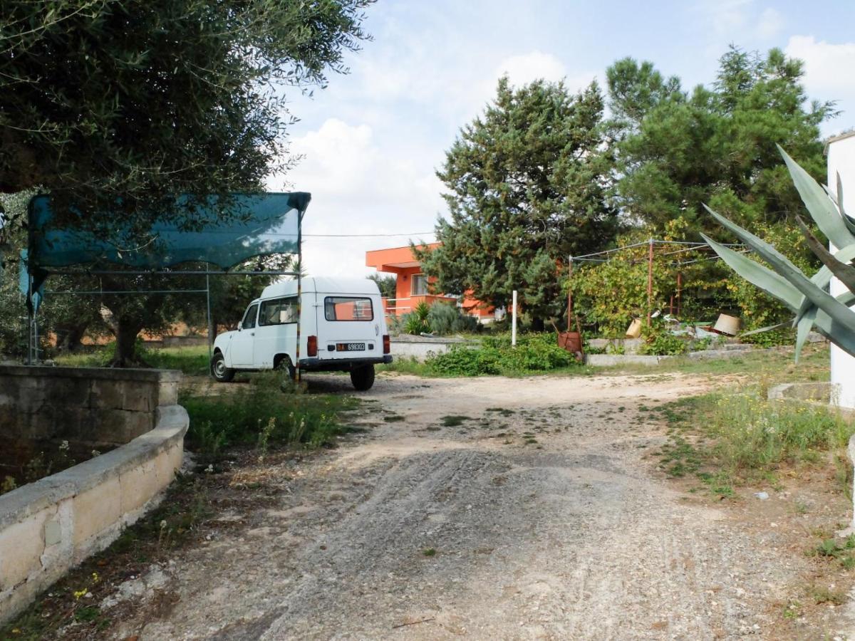 Trullo Chiari Di Bosco Villa Martina Franca Exterior photo